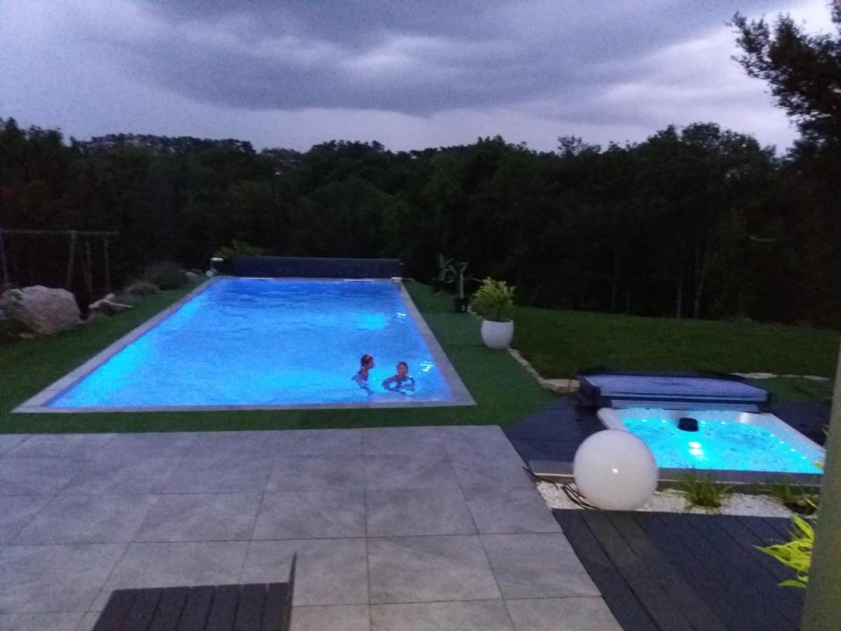 Chambres, Cuisine, Piscine, Spa, Billards, Airhockey, Nature Fillinges Zewnętrze zdjęcie
