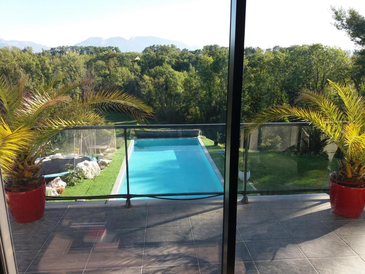 Chambres, Cuisine, Piscine, Spa, Billards, Airhockey, Nature Fillinges Zewnętrze zdjęcie